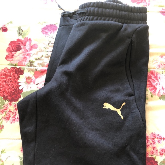 Puma Black Sweatpants - Picture 2 of 2